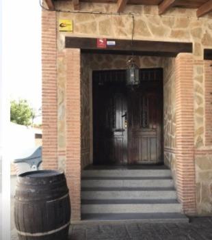 Отель El Quijote Эль-Тобосо Экстерьер фото